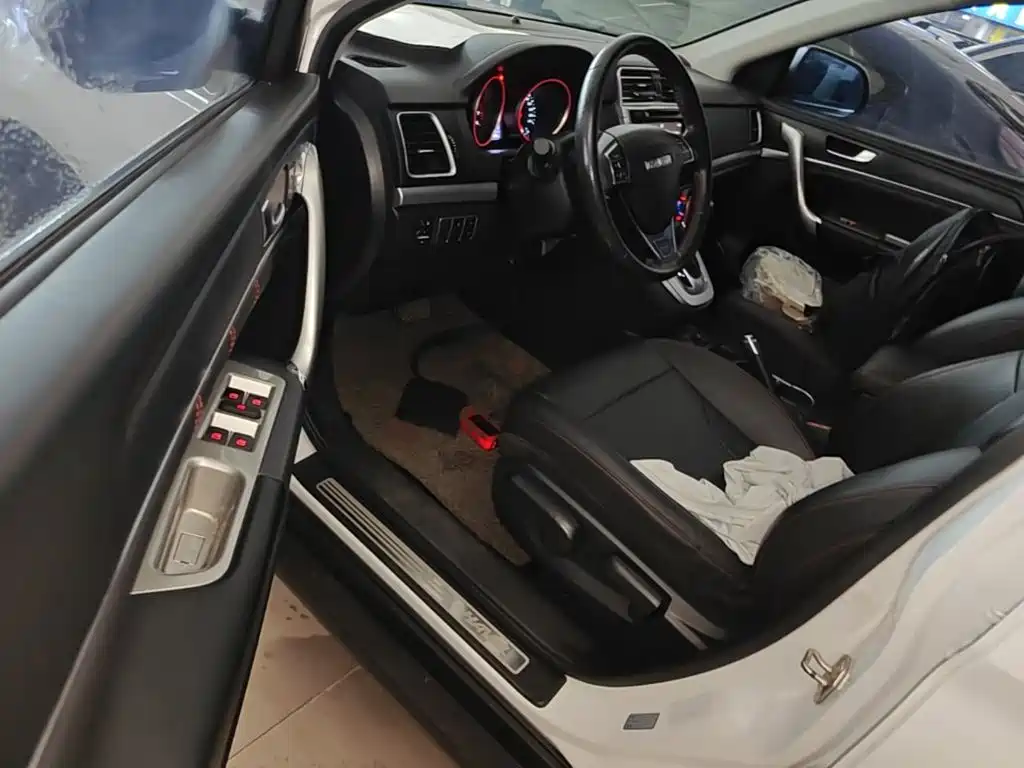Haval M6 2018 2017 1.5T Automatic 2WD Elite