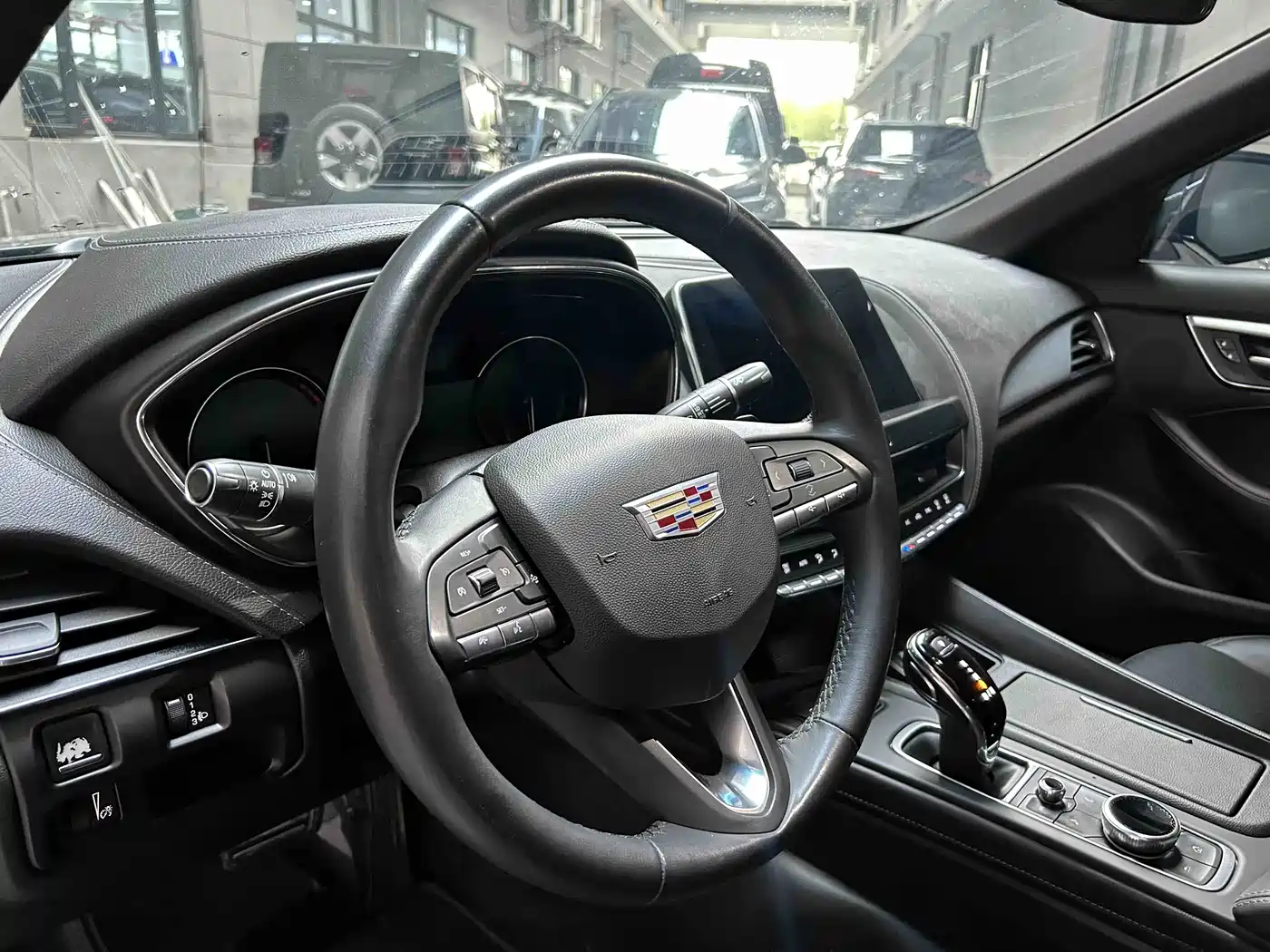 CADILLAC CT5