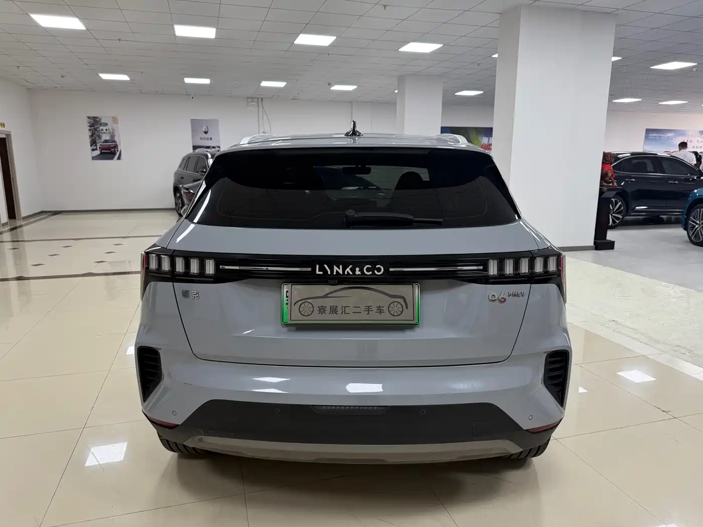 Lynk & Co 06 EM-P 2023 1.5T Remix PHEV Pro фото 10