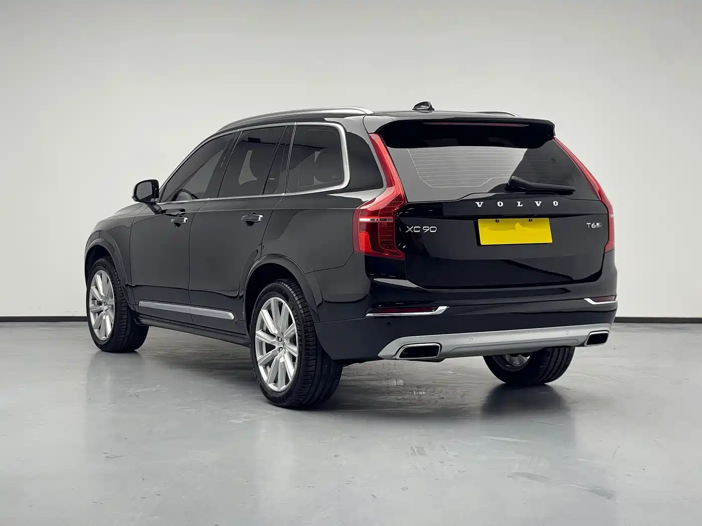 Фото 5 - Volvo XC90