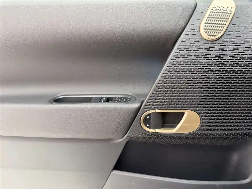 MINI ELECTRIC  COOPER