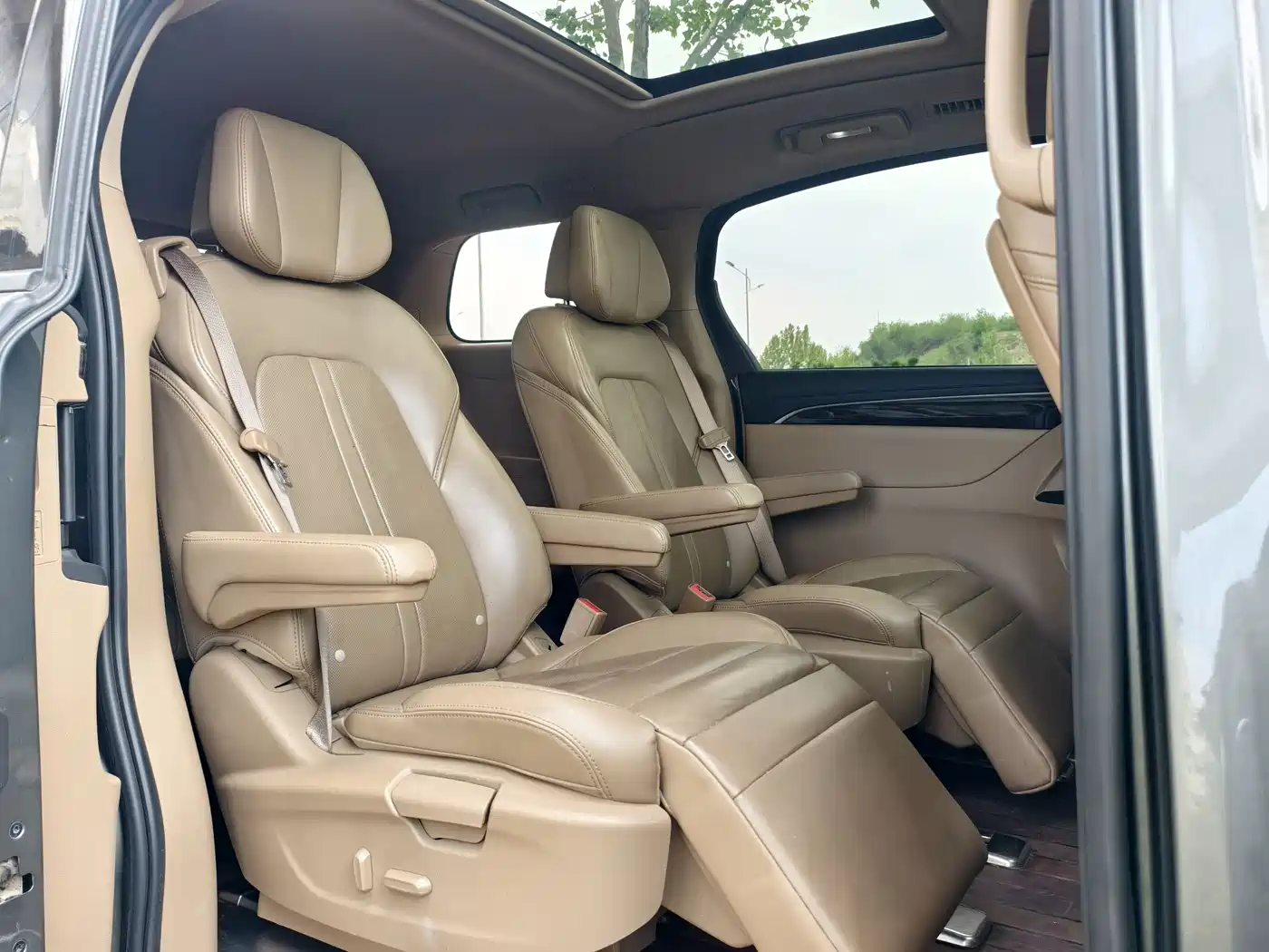 Buick GL8 2017 ES 28T Luxury China V фото 9