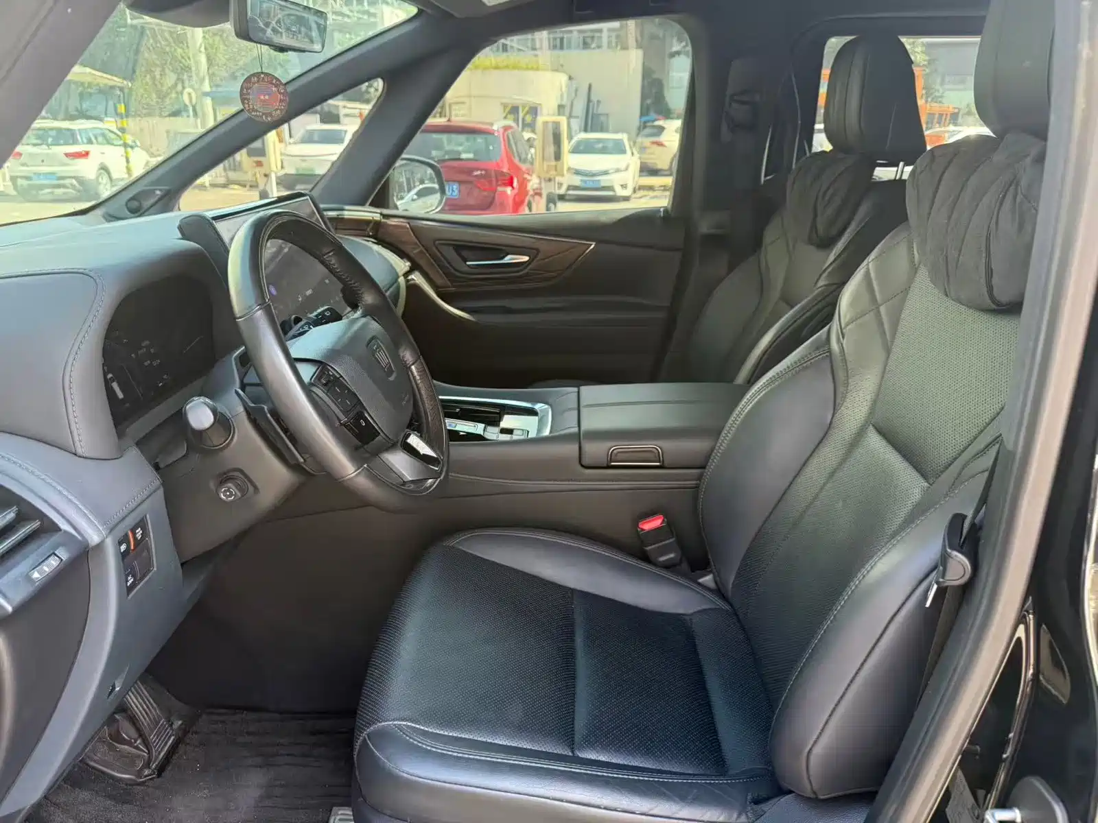 Фото 4 - Toyota Vellfire