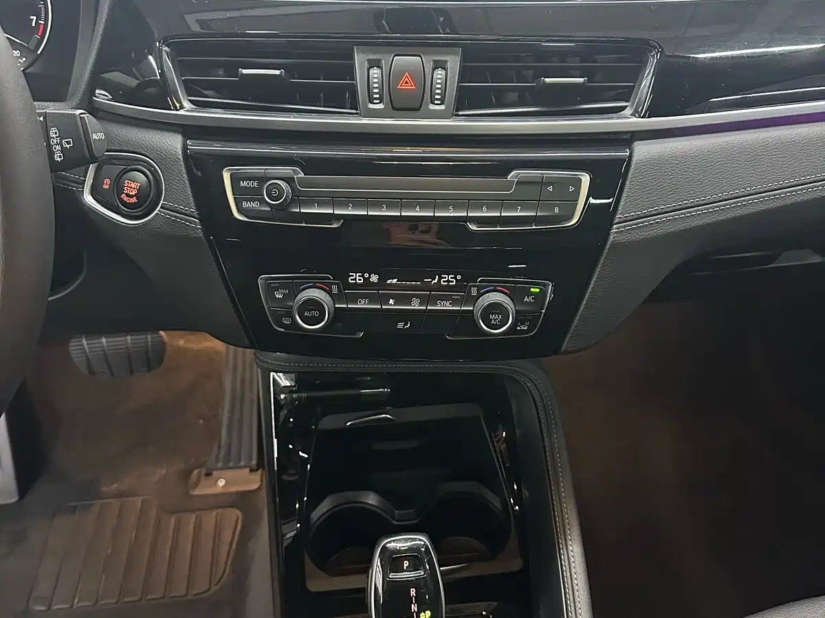 BMW X2 (Import) 2019 2019 sDrive25i Leading M Off-Road Package China VI