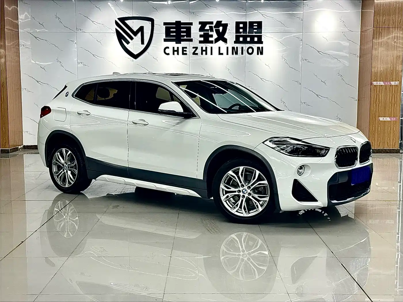 BMW X2 (Import) 2019 2019 sDrive25i Leading M Off-Road Package China VI