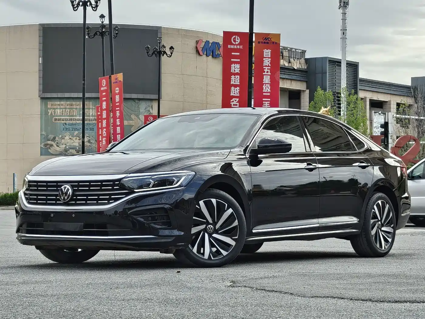 Volkswagen Passat 2022 330TSI Luxury Edition