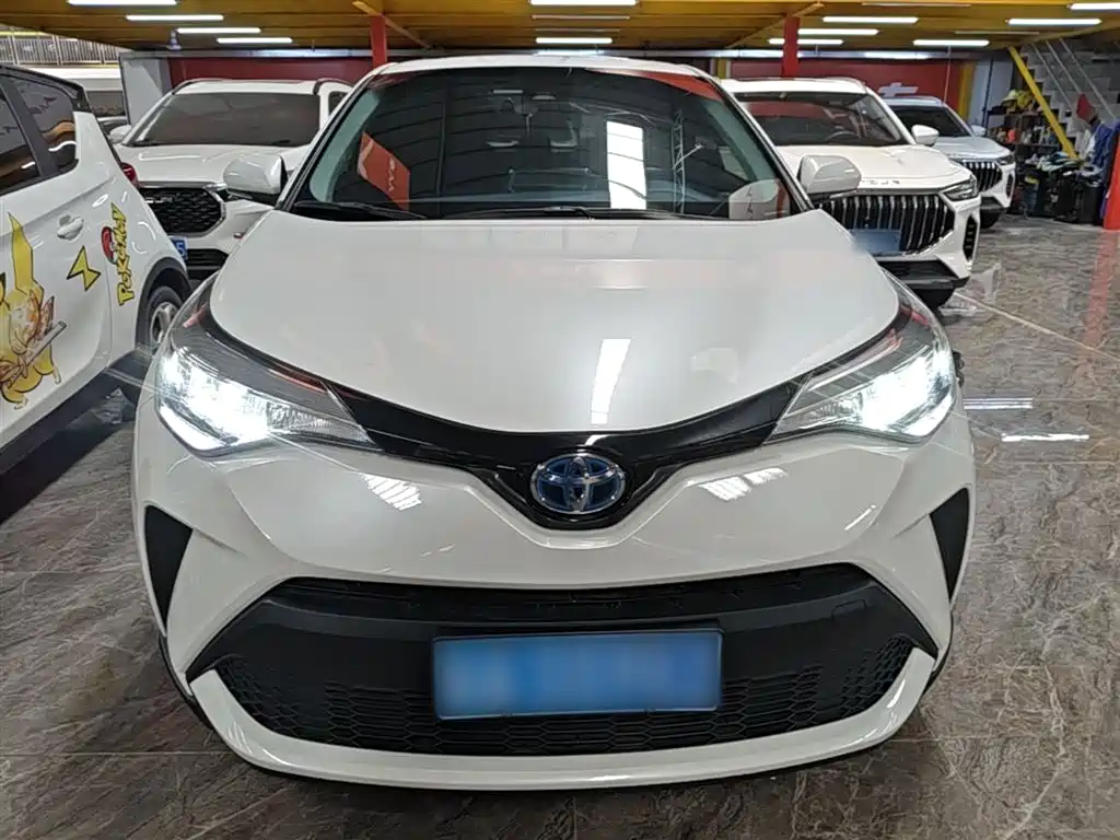 Toyota C-HR 2022 Hybrid 2.0L E-CVT Comfort Edition фото 3