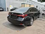 Фото 7 - Toyota Avalon