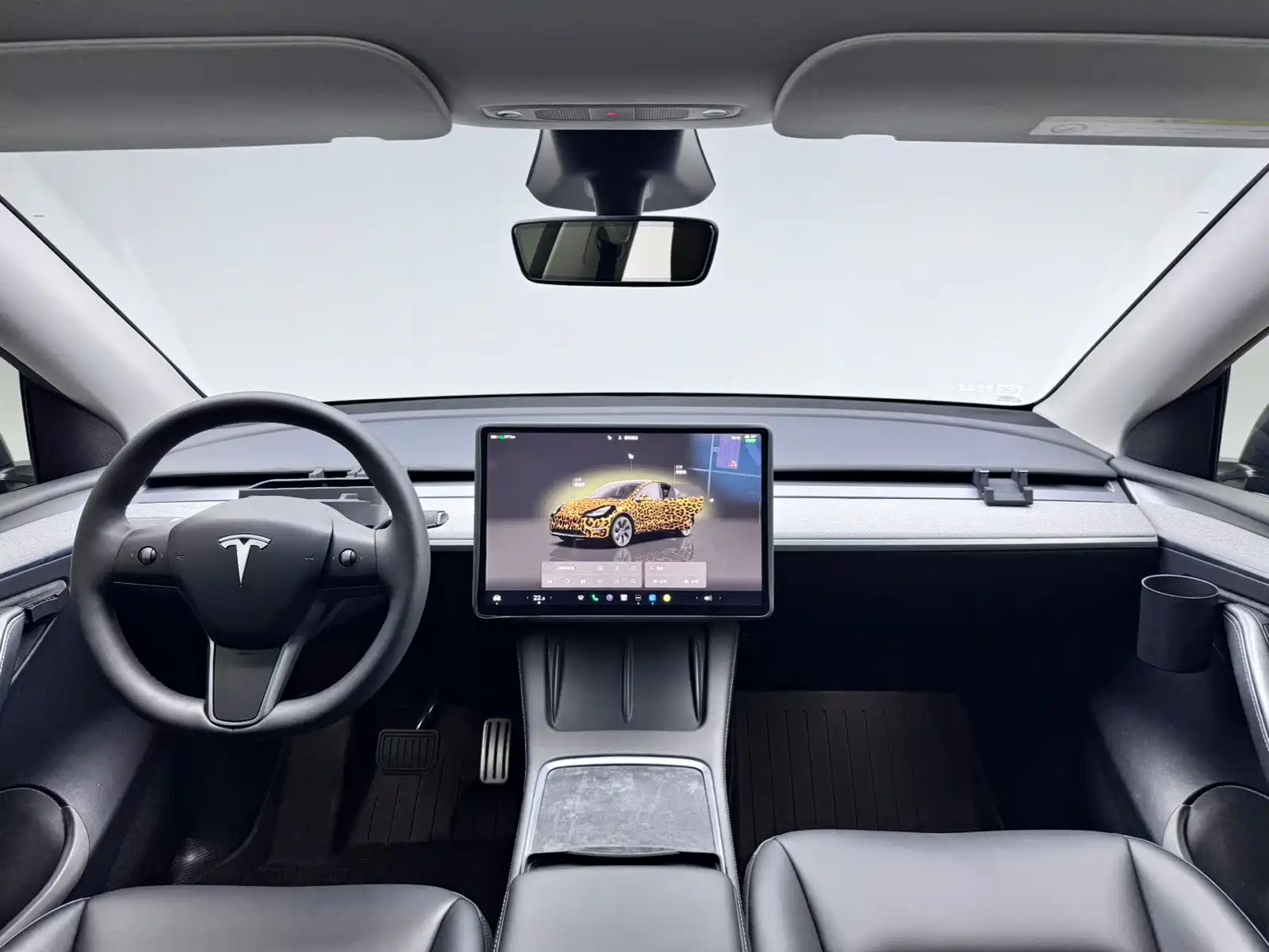 Фото 9 - Tesla Model Y