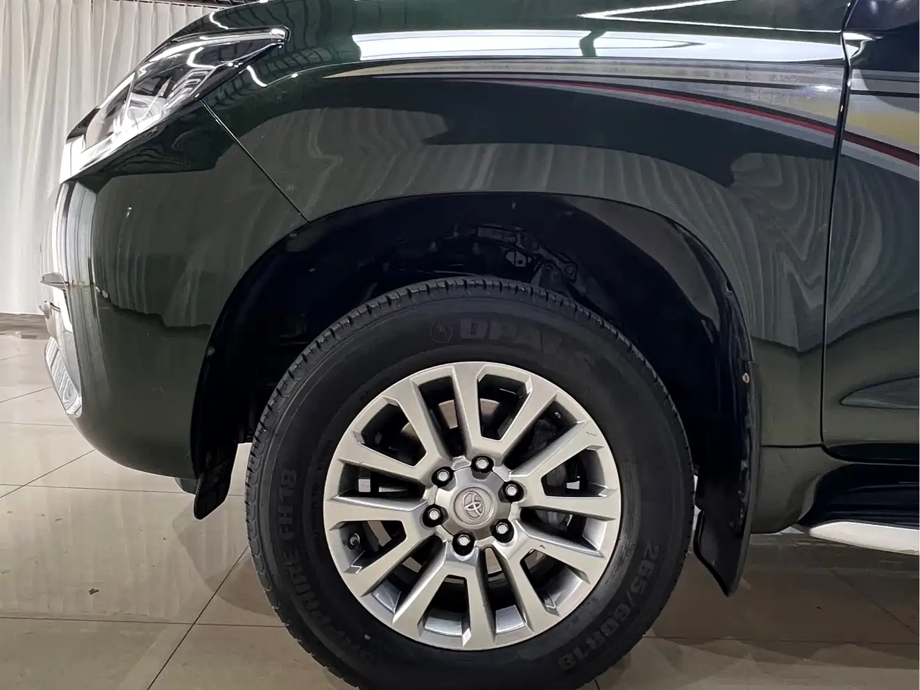 Toyota Prado 2018 3.5L Automatic TX-L Rear-mounted Spare Tire фото 22