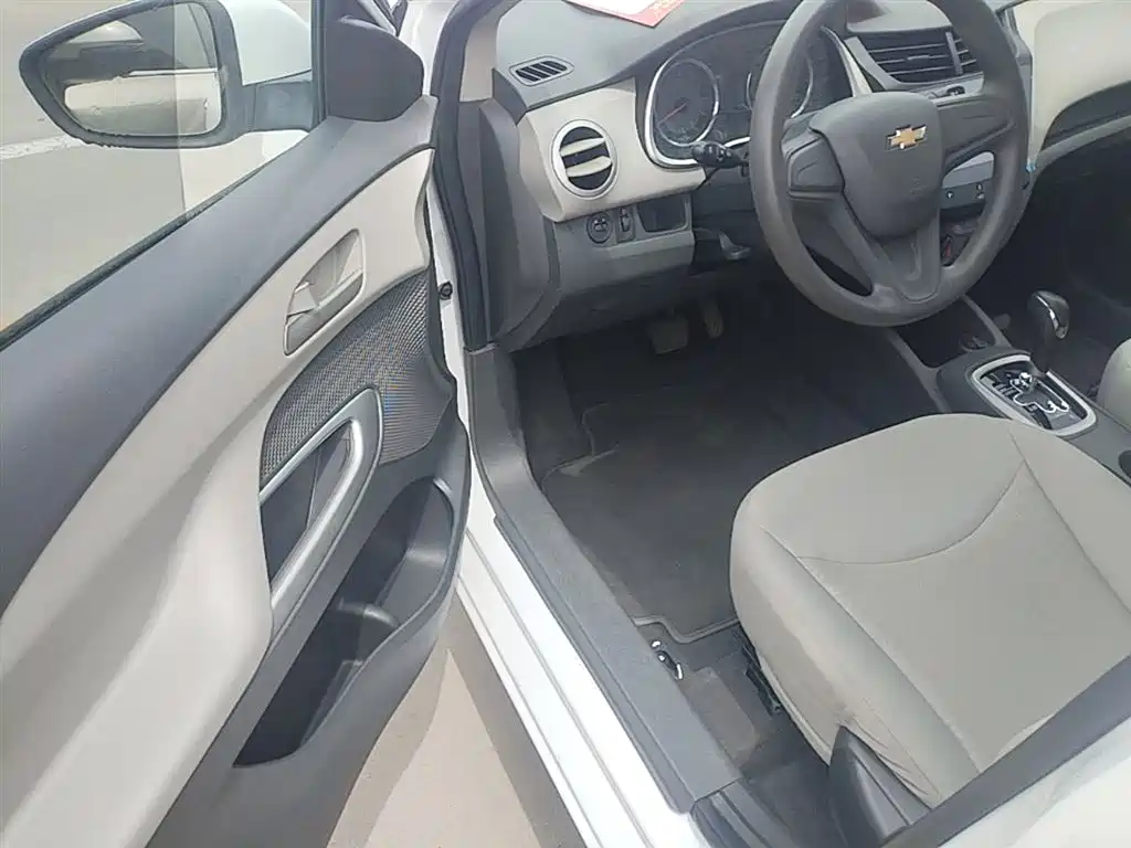 Chevrolet Sail 2018 Sail 3 1.3L AMT Ideal фото 12