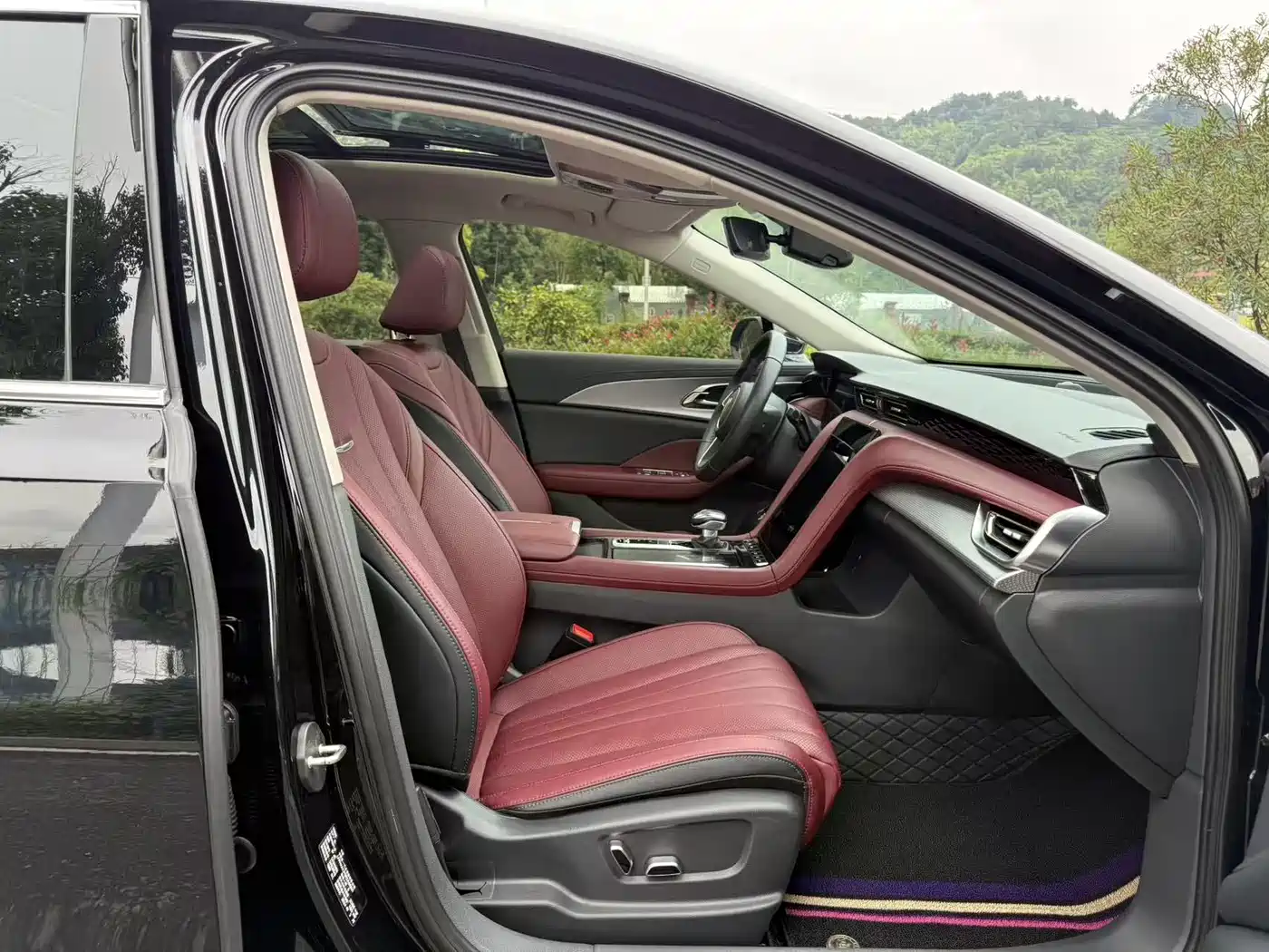 Hongqi H5 2024 2.0T Automatic Smart Connect Flag Enjoy Edition фото 6