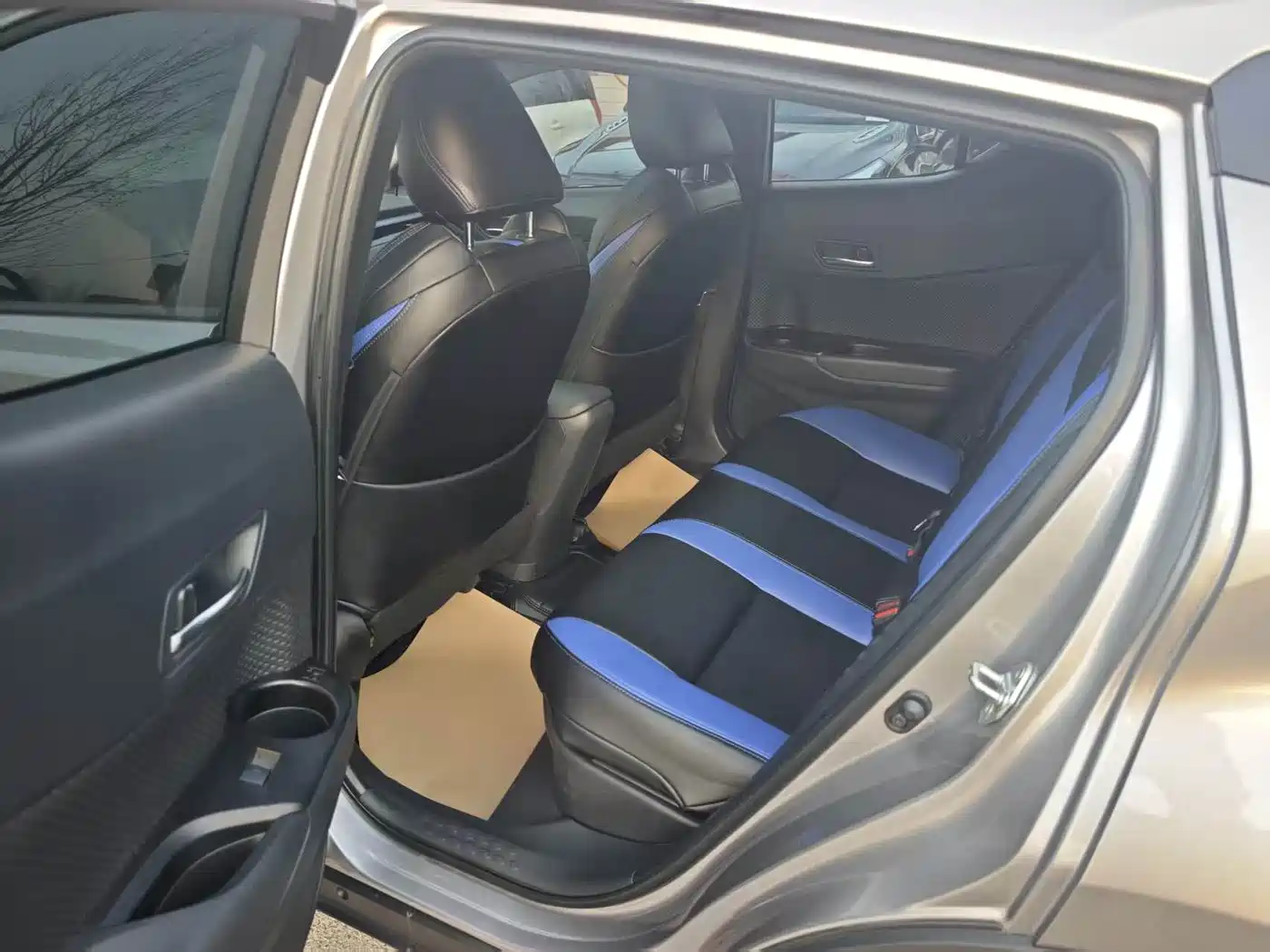 Toyota IZOA 2023 2022 Hybrid 2.0L Yixing Edition