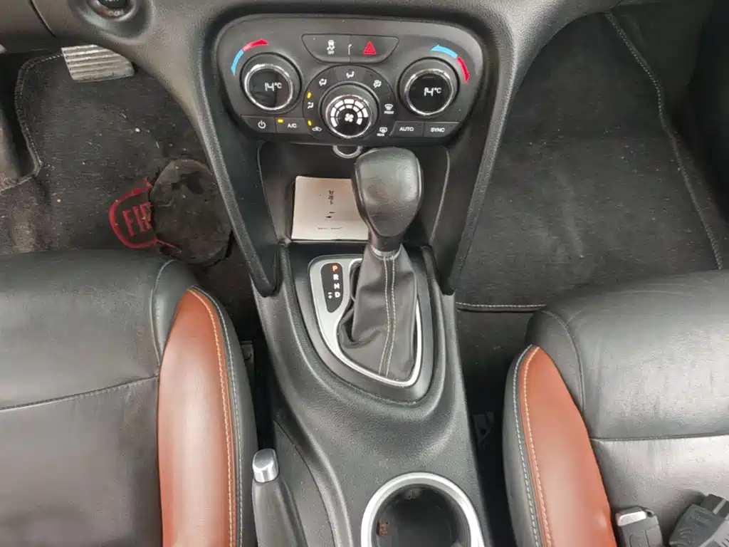Fiat Viaggio 2015 2015 1.4T Auto Sport Edition