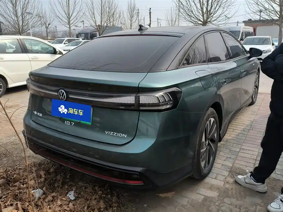 VOLKSWAGEN ID.7 VIZZION