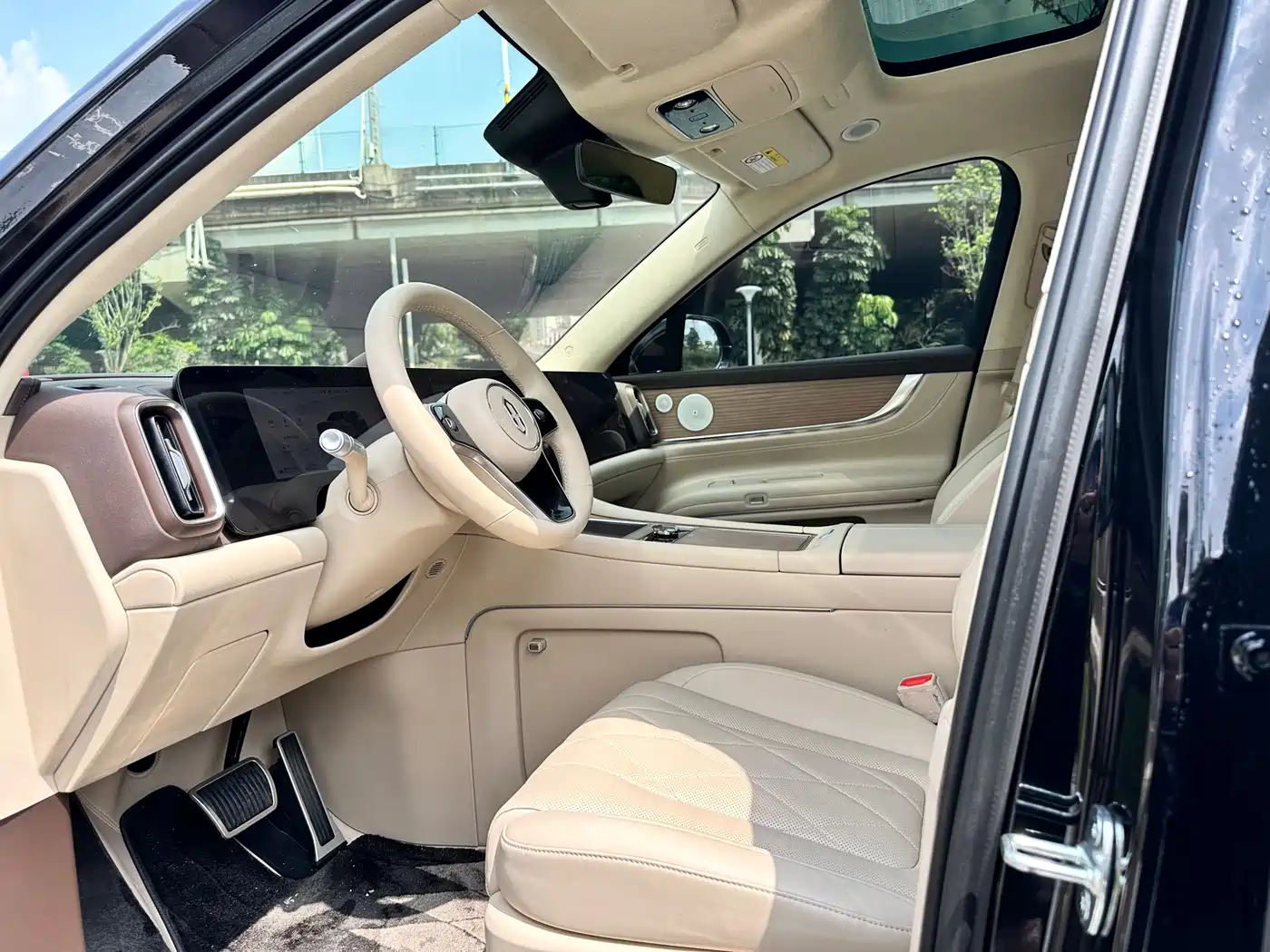 AITO Wenjie AITO M9 2024 Range Extender Ultra 52kWh 6-seater фото 18
