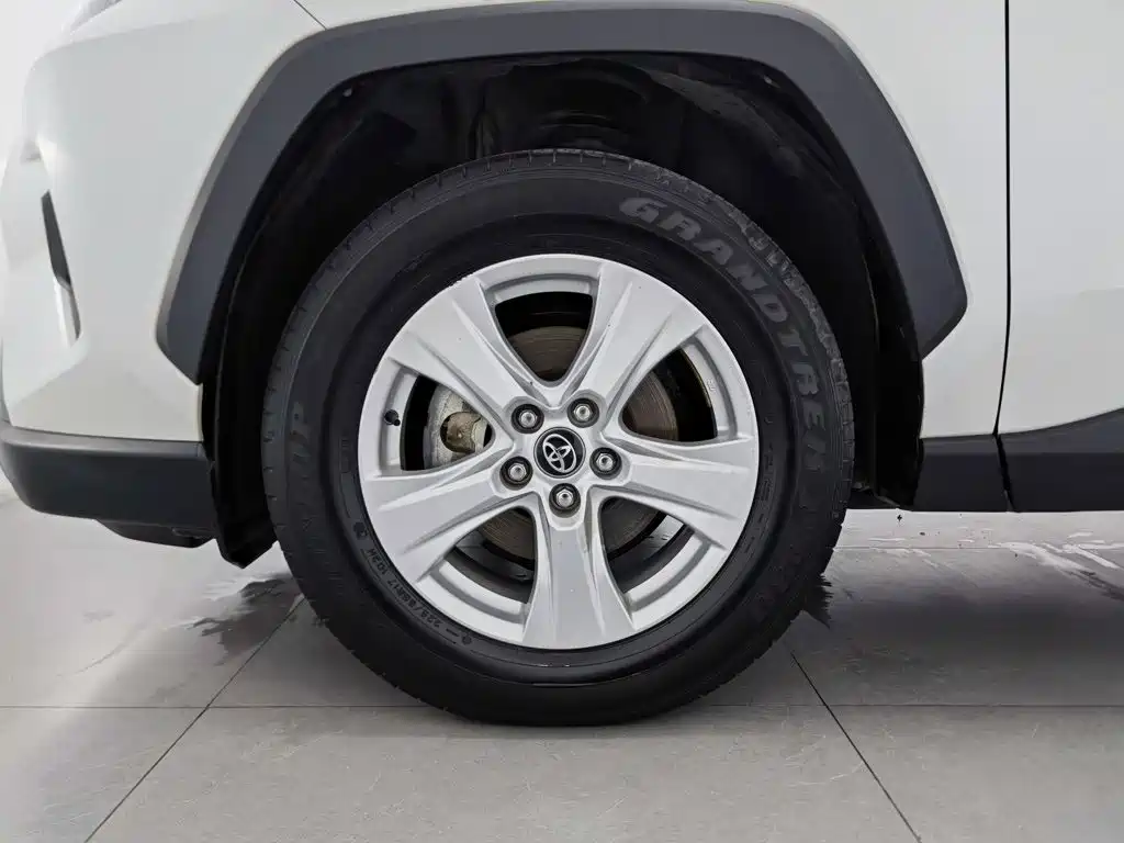 Toyota RAV4 2023 2023 2.0L CVT 2WD Urban Edition