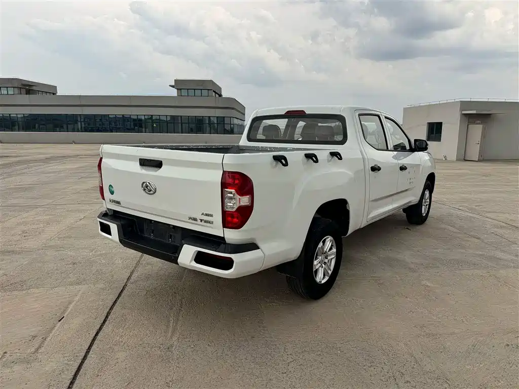SAIC Maxus Maxus T60 2020 2020 2.0T Diesel Manual 2WD High Ground Clearance Pioneer Long Cab China VI