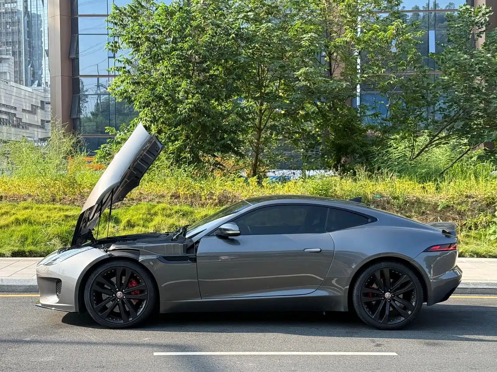 Фото 10 - Jaguar F-TYPE