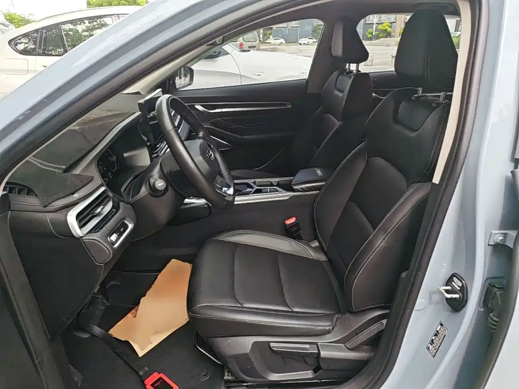 Geely Emgrand 2024 2023 4th Generation Champion Edition 1.5L CVT Premium