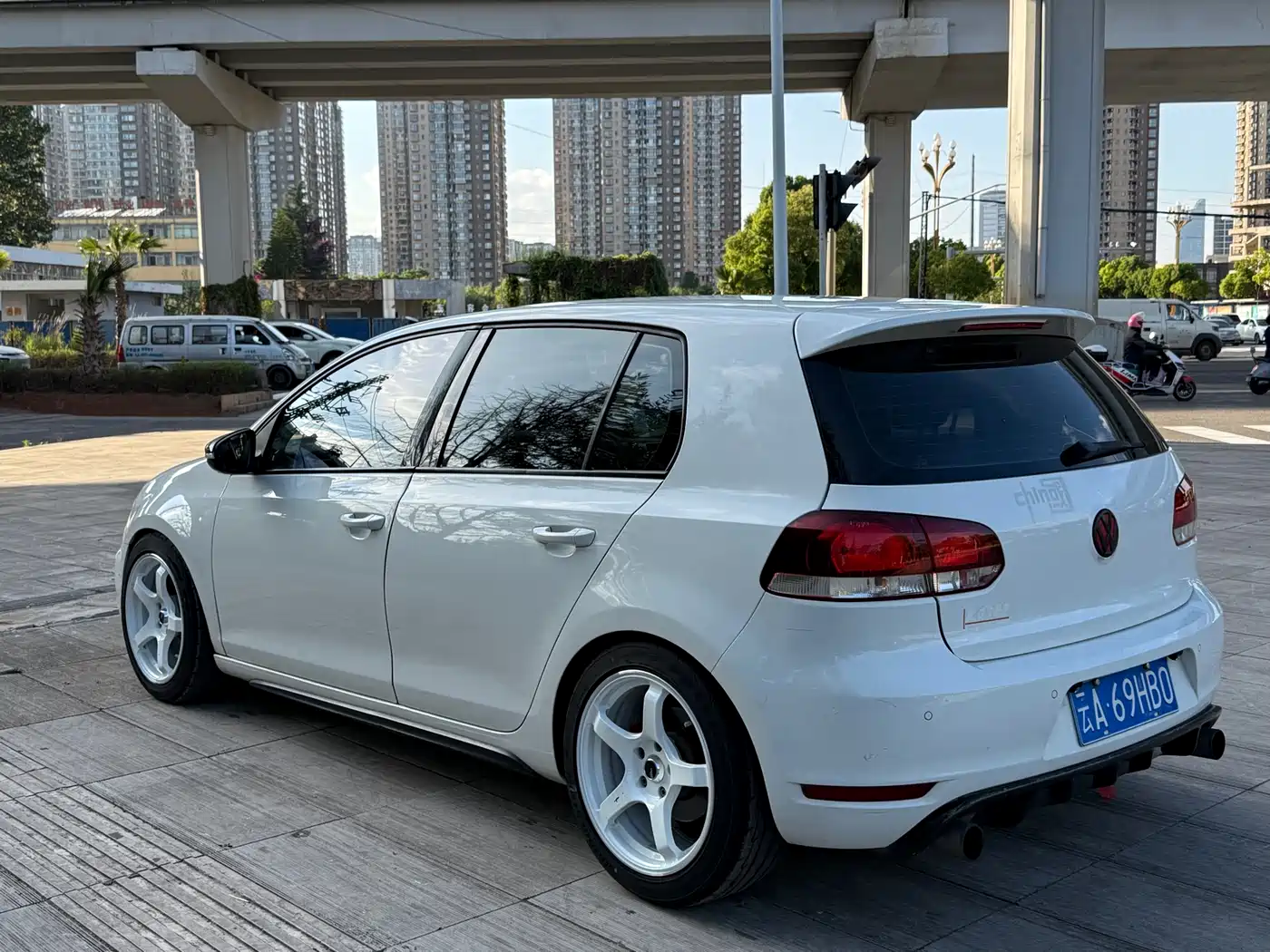 Volkswagen Golf GTI 2012 2.0TSI GTI фото 6