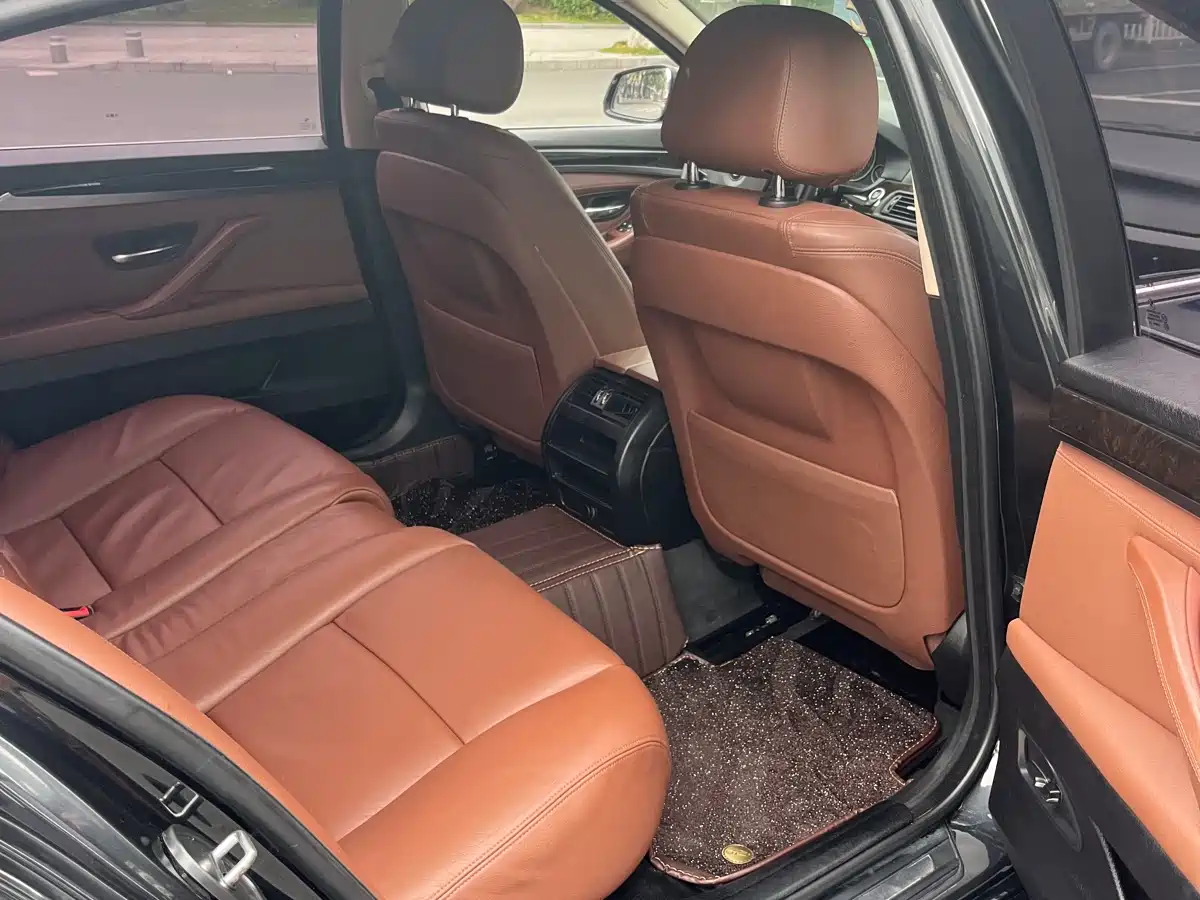 BMW 5 Series 2014 525Li Luxury Design Package фото 8