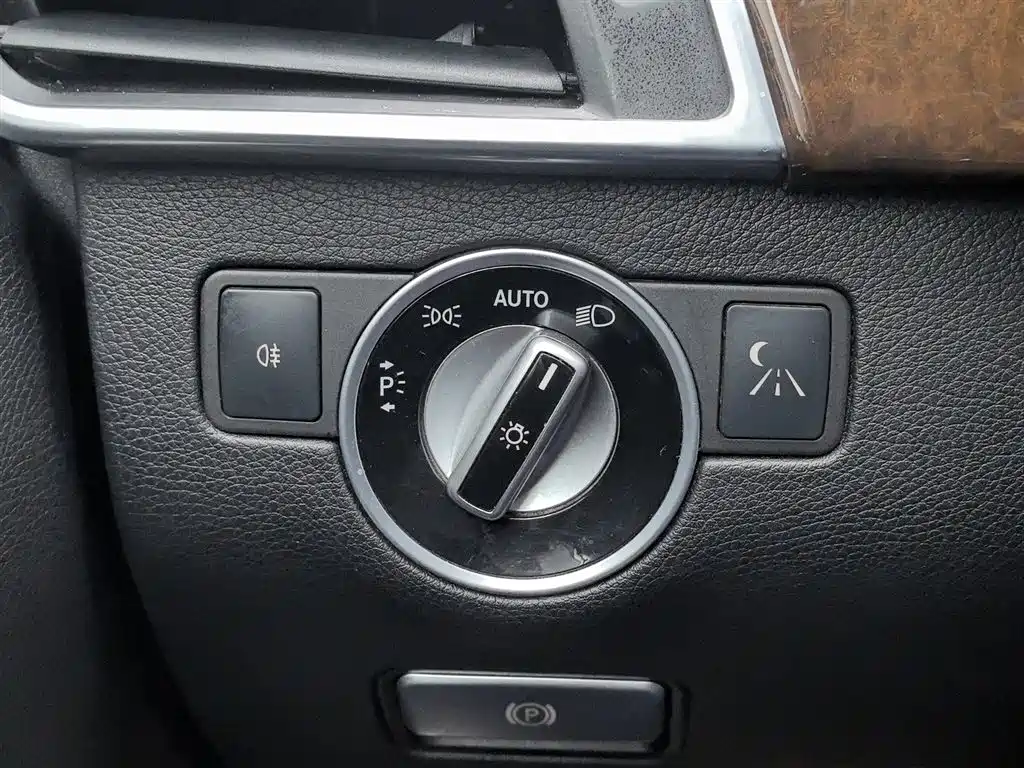 Mercedes-Benz M-Class 2014 ML 400 4MATIC Luxury фото 21