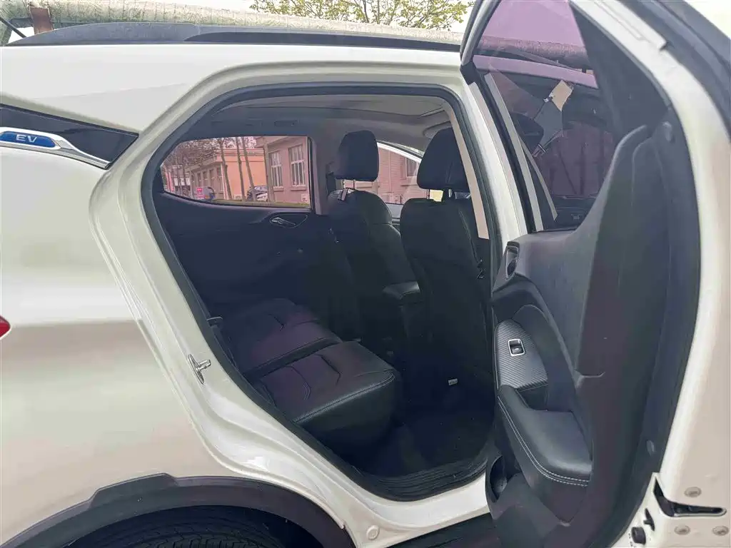 BYD Yuan New Energy 2018 EV360 Smart Connected Cool Type фото 14