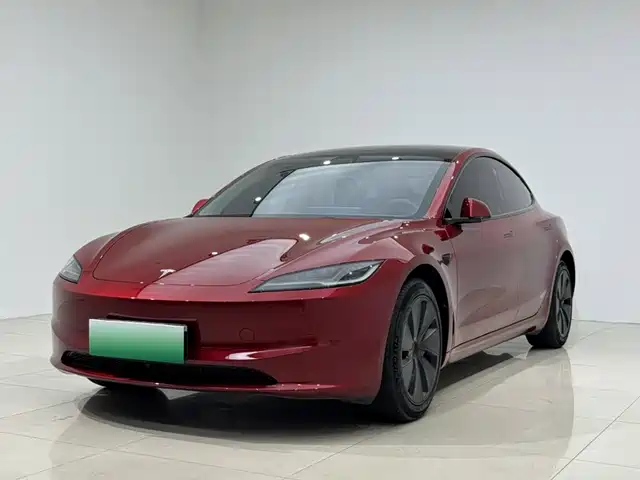 Tesla Model 3 2024