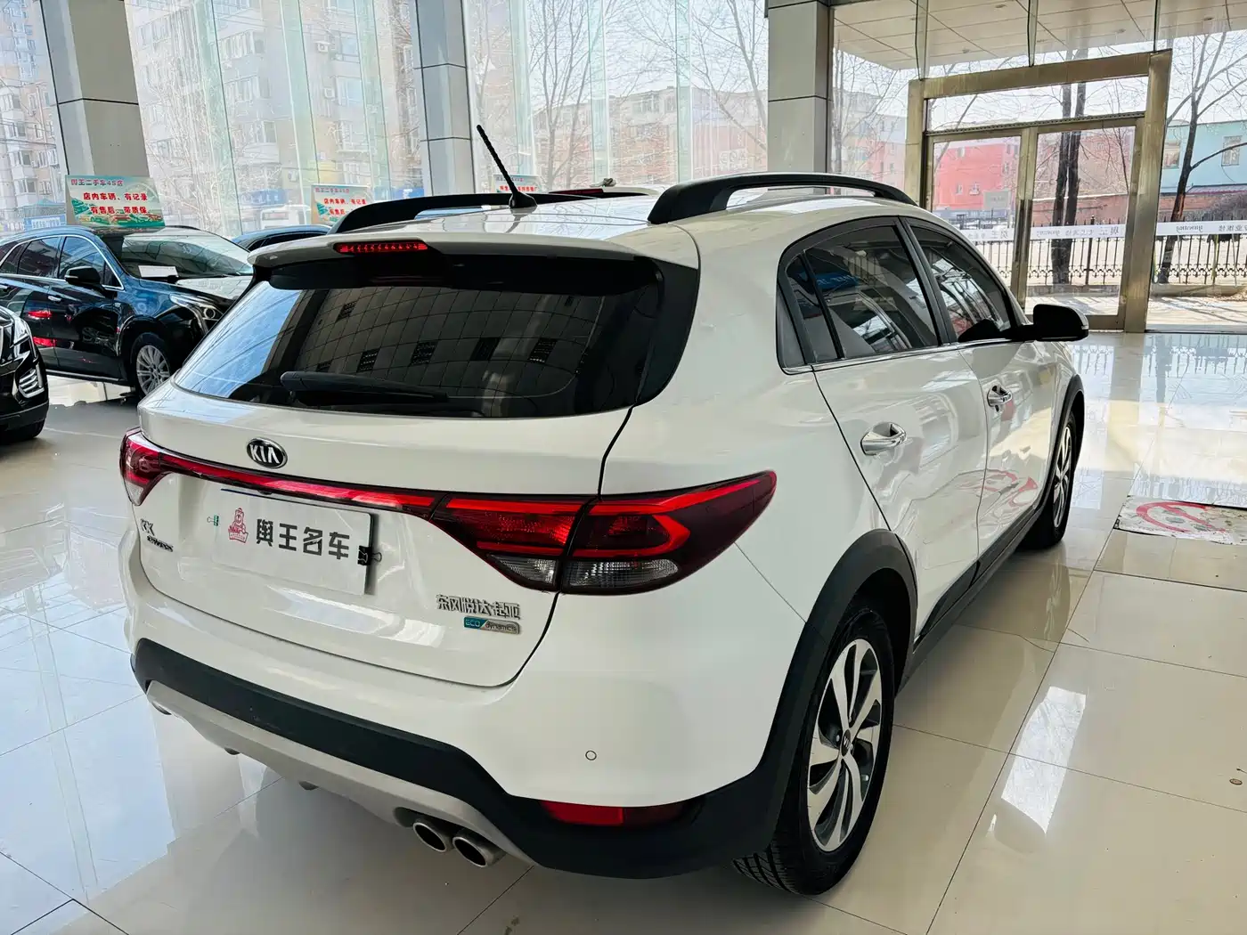 Kia KX CROSS 2018 1.6L Automatic Smart Sunroof Edition фото 7
