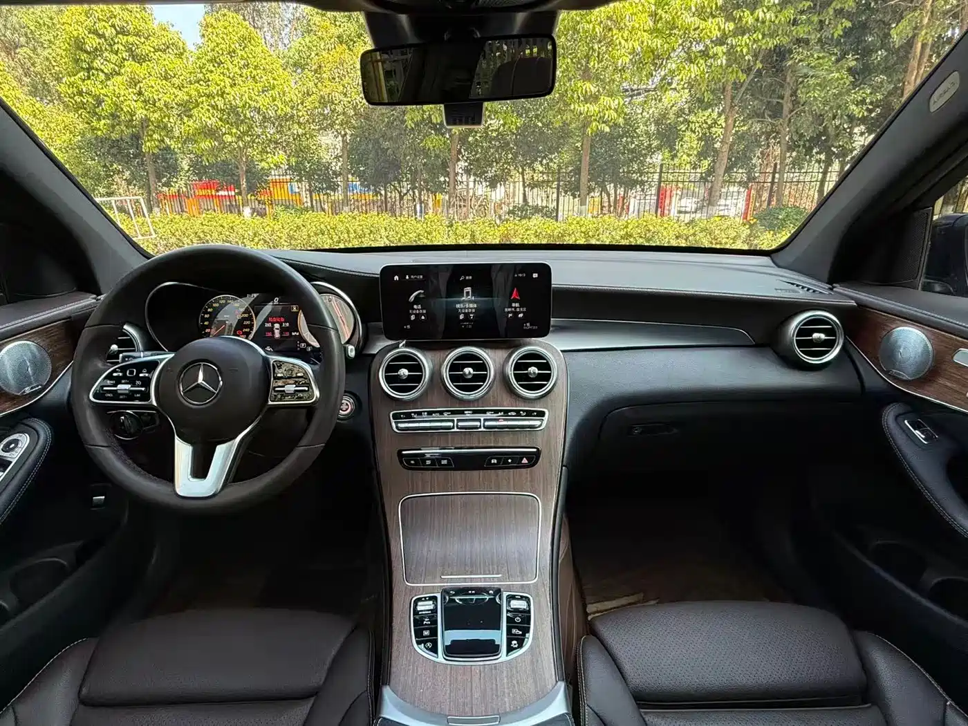 Mercedes-Benz GLC 2020 GLC 300 L 4MATIC Luxury фото 28