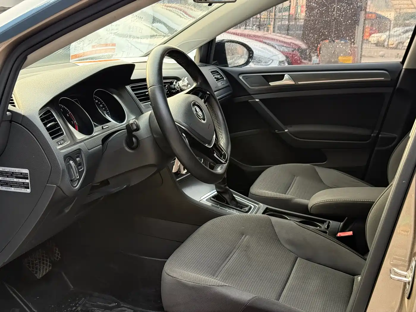 Volkswagen Golf 2016 230TSI Automatic Comfort фото 8