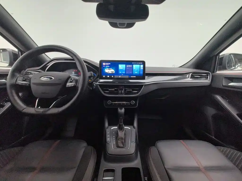 Фото 5 - Ford Focus