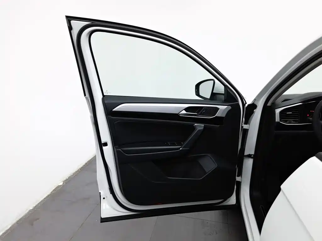 Photo 8 - Volkswagen Tayron
