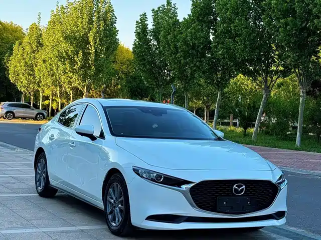 Mazda 3 Axela 2020