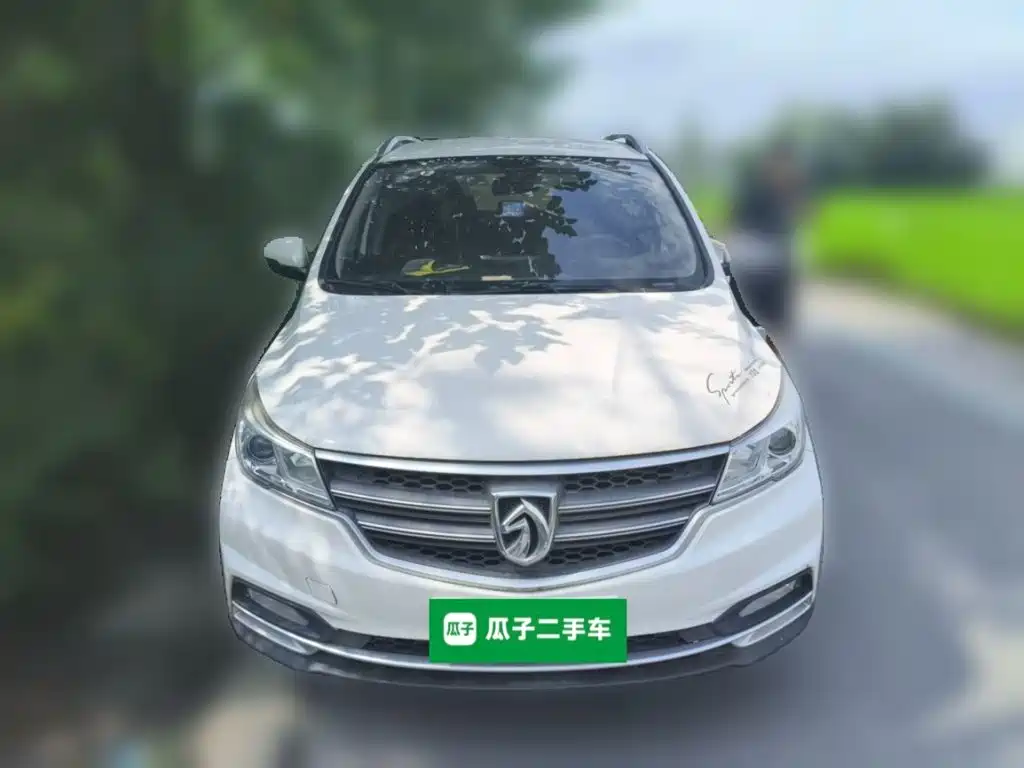 Baojun 730 2021 2021 1.5L Manual Fashion 7-Seater