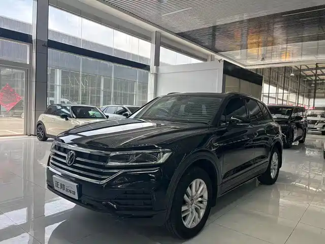 Volkswagen Touareg 2.0TSI, Лидер, спецсерия