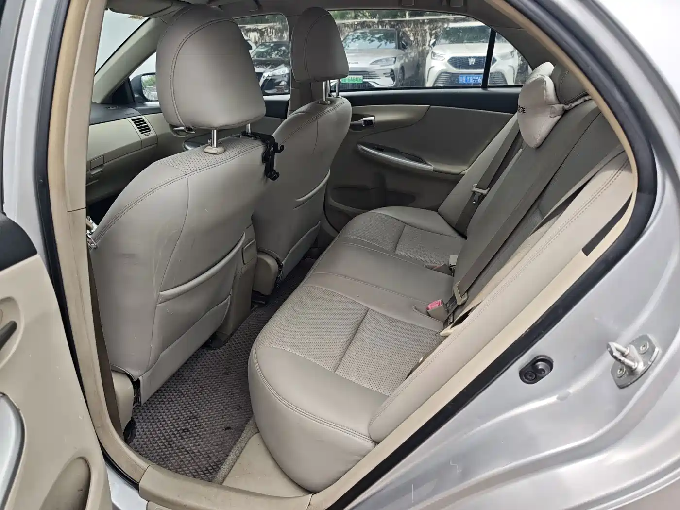 Фото 9 - Toyota Corolla