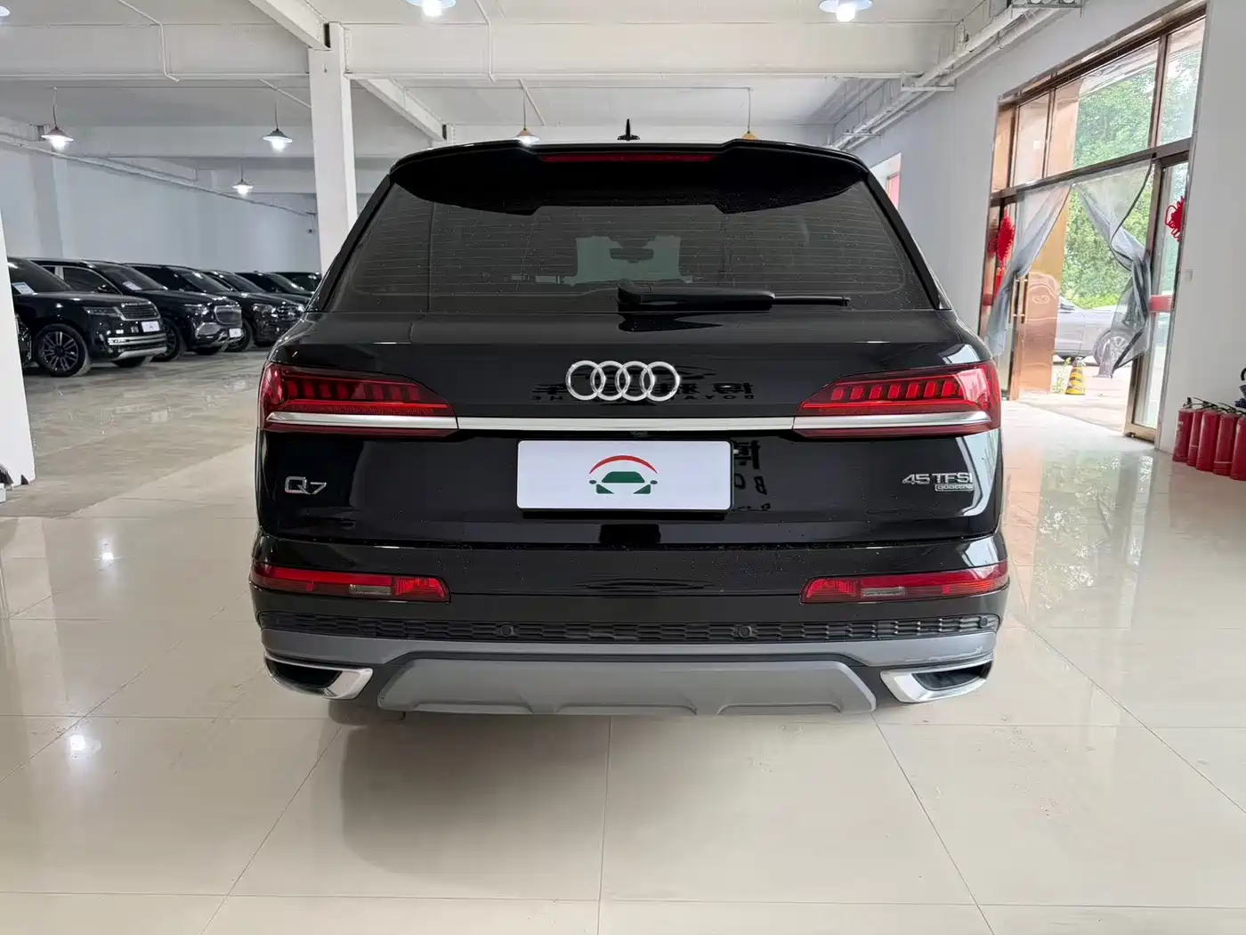 Фото 4 - Audi Q7
