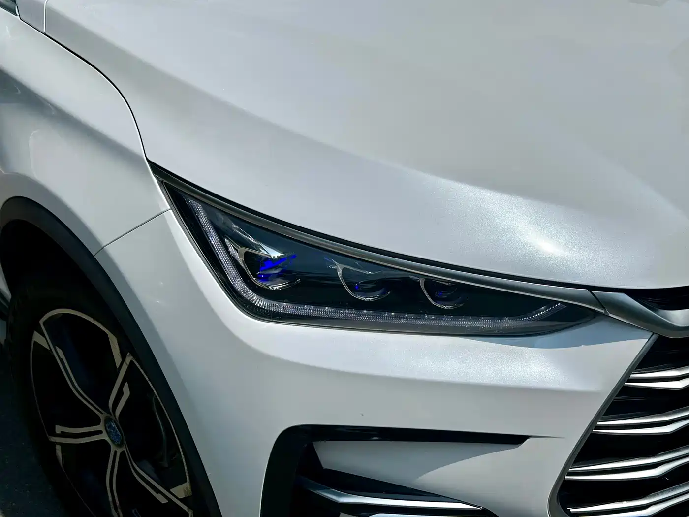 BYD Tang New Energy 2021 DM-i 112KM Premium фото 9