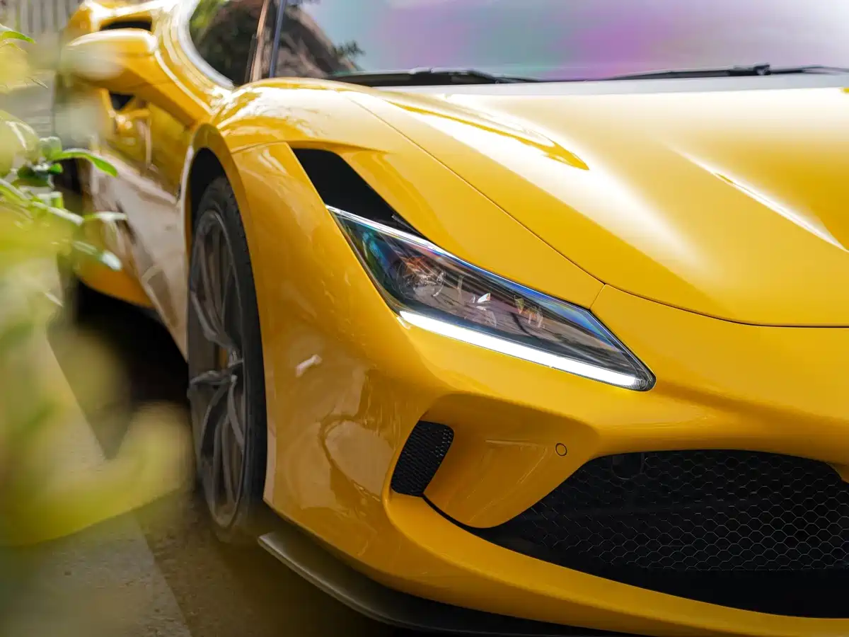 Фото 5 - Ferrari F8