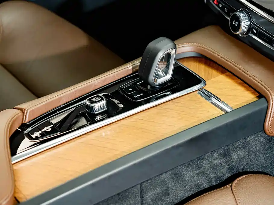 Volvo S90 2025 2025 B5 Zhiyi Luxury Edition