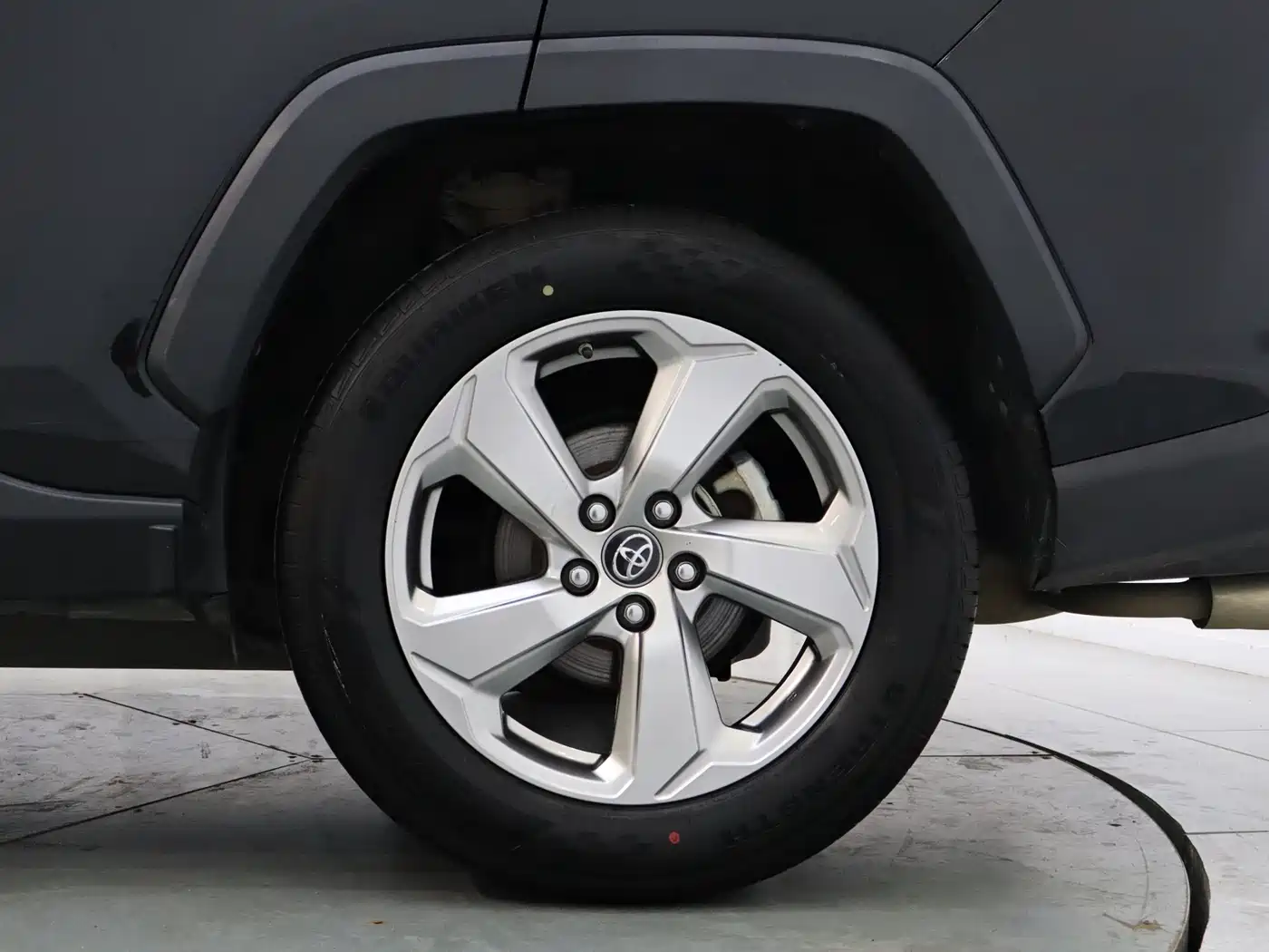 Toyota RAV4 Rongfang 2020 2.0L CVT 2WD Fashion PLUS фото 6