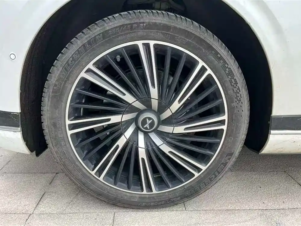 XPeng G9 2023 2024 702 Max