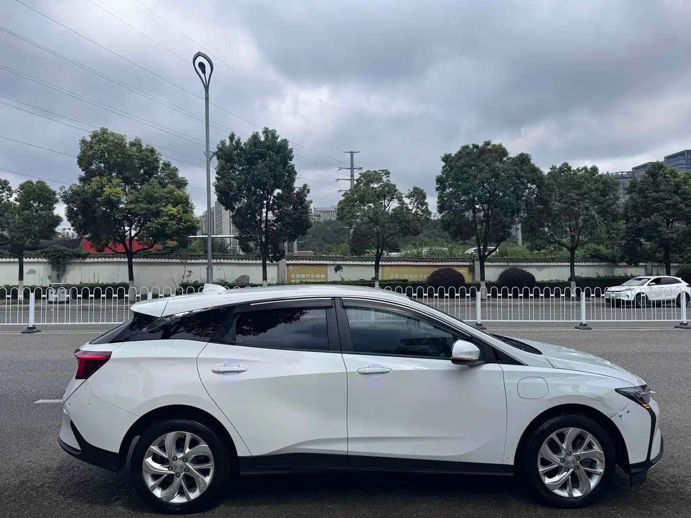 BUICK SLIGHTLY BLUE 6