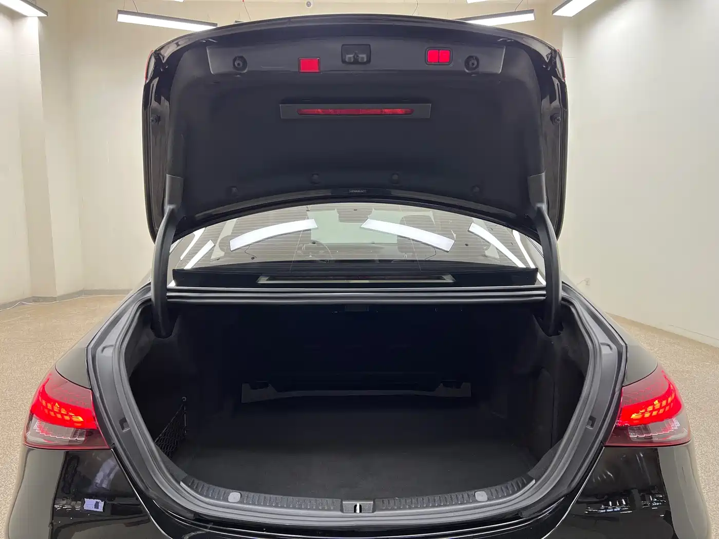Mercedes-Benz E-Class 2021 E 300 L Premium фото 33