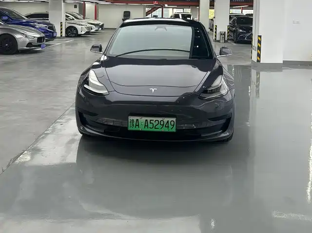 Tesla Model 3 2020