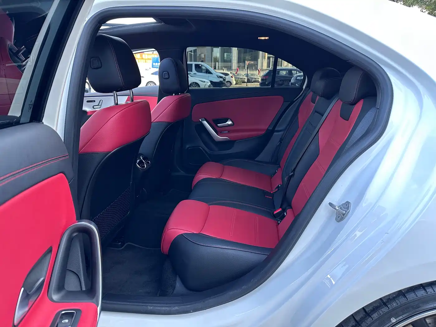 Mercedes-Benz A-Class AMG 2020 AMG A 35 L 4MATIC фото 16