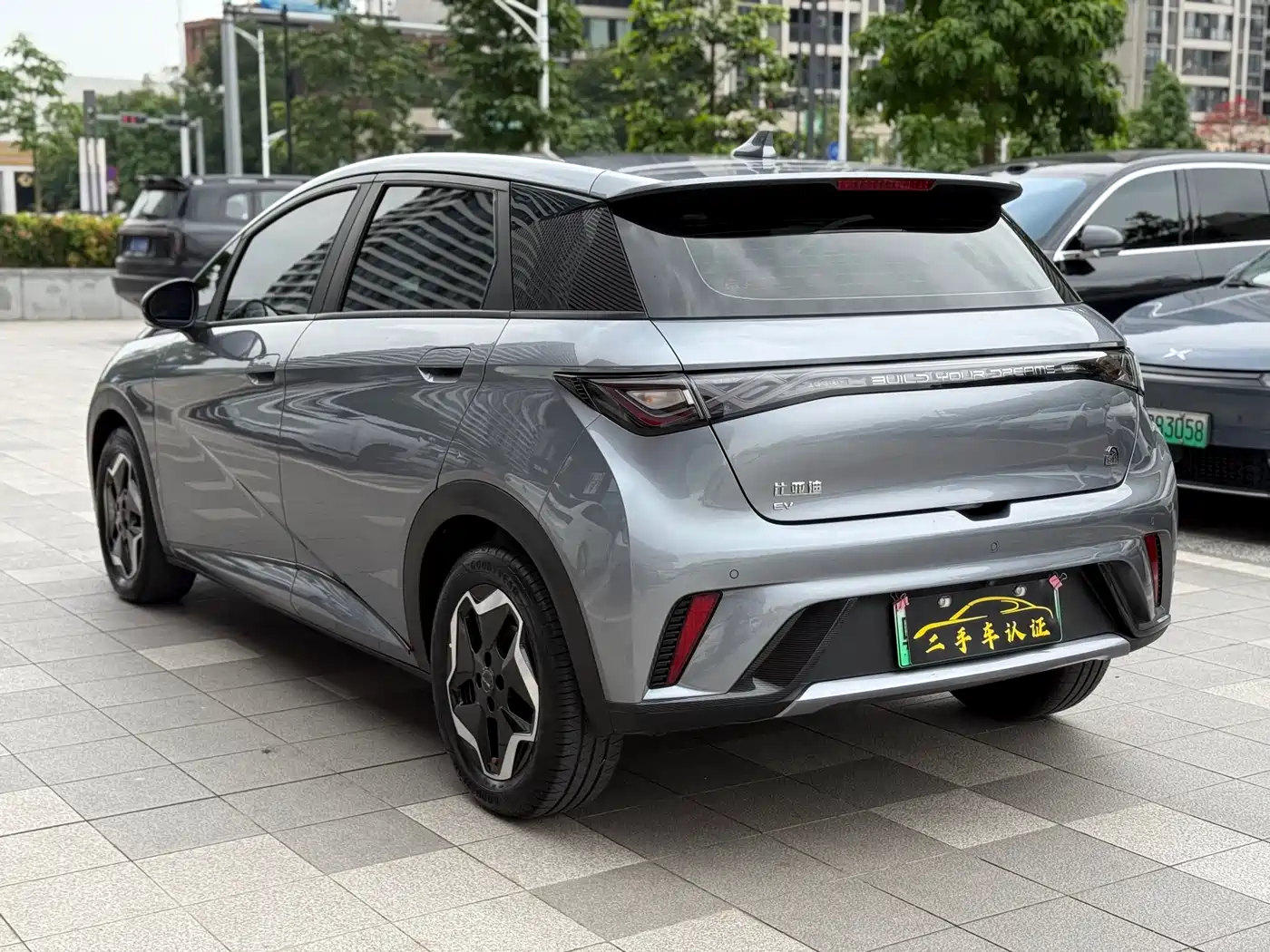 BYD Dolphin 2021 Model 405km Fashion Edition фото 4