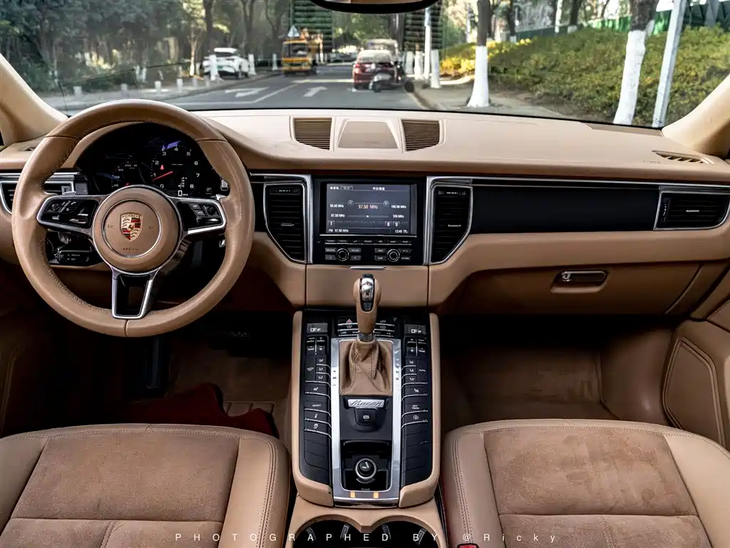 Porsche Macan 2014 Macan 2.0T фото 3